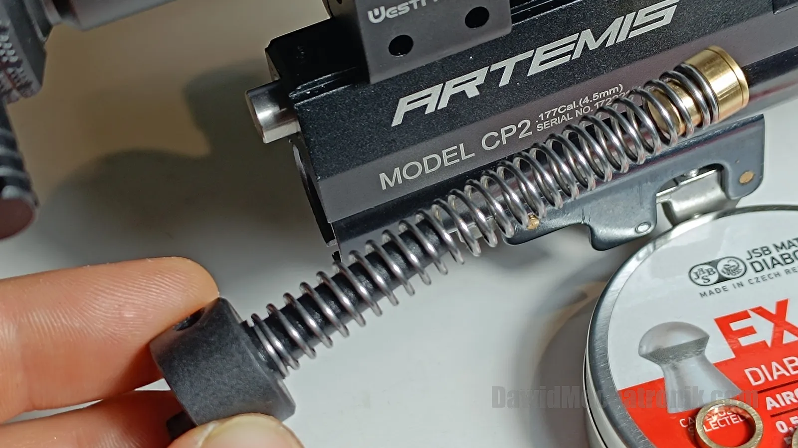 hammer_spring_spacer_on_spring